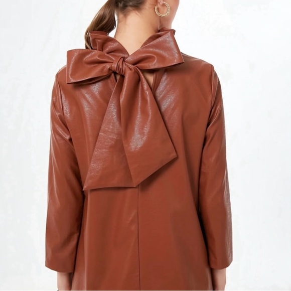Tuckernuck Cognac Leather Faye Blouse
XS Ruffle Bow Neck Back Long Sleeve - Picture 8 of 10